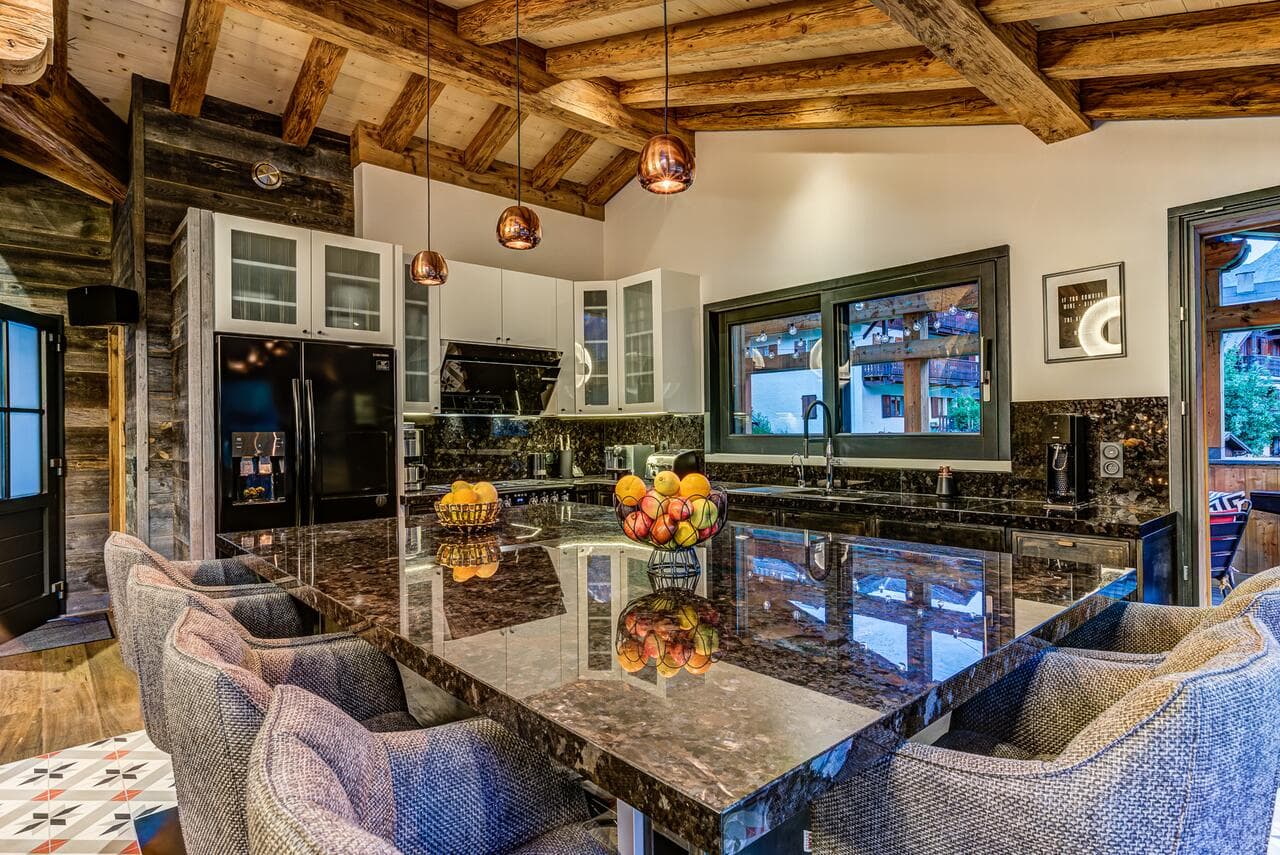 Chalet Rock & Roll — 4
