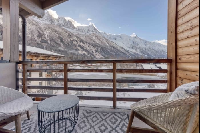 Penthouse Mountain Break — 2