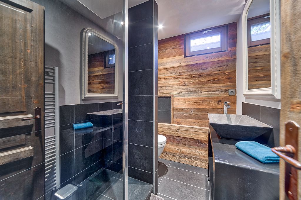 Salle de bain dans un chalet en haute savoie
